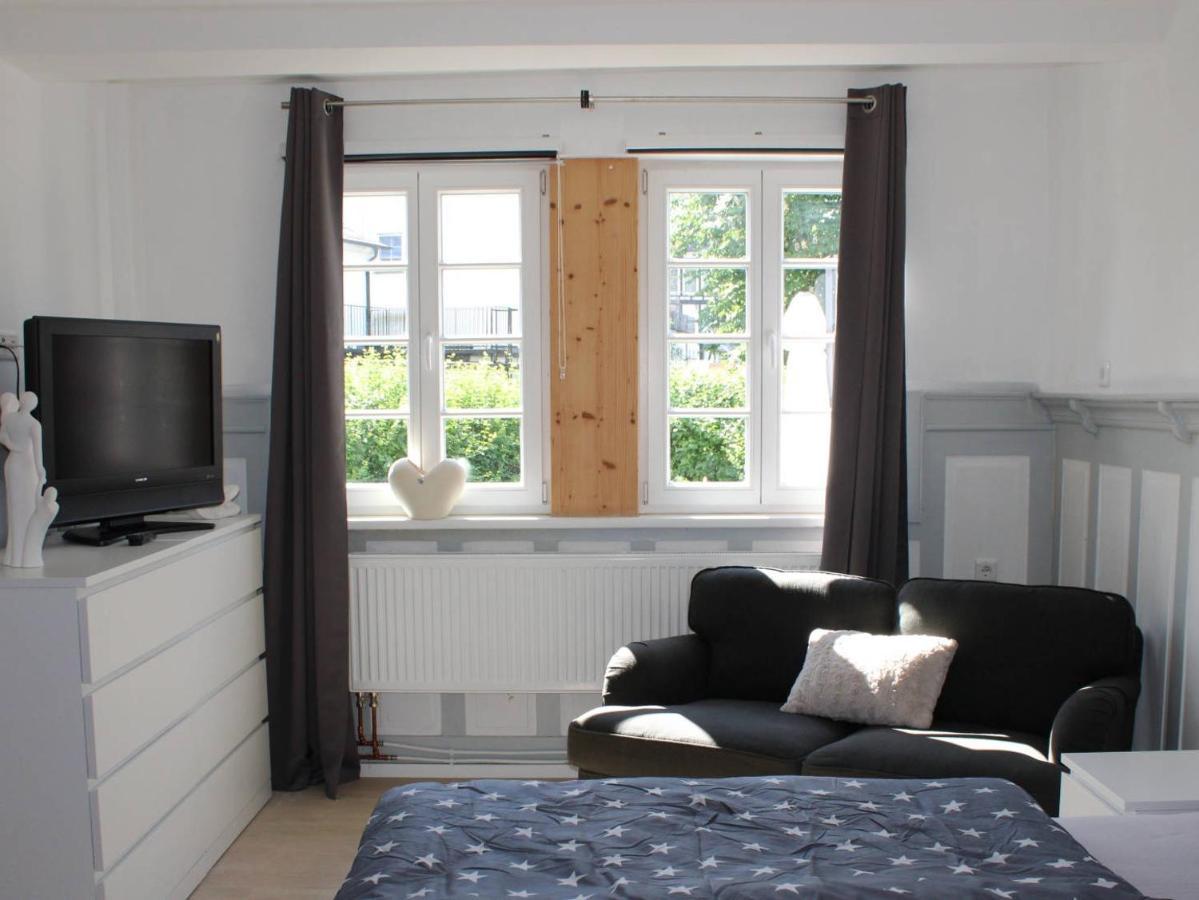 Ferienwohnung Am Kurpark エスローエ エクステリア 写真