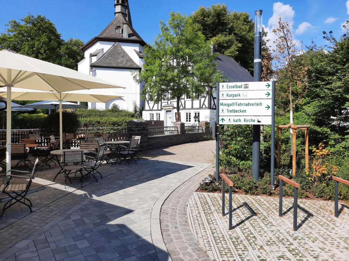 Ferienwohnung Am Kurpark エスローエ エクステリア 写真