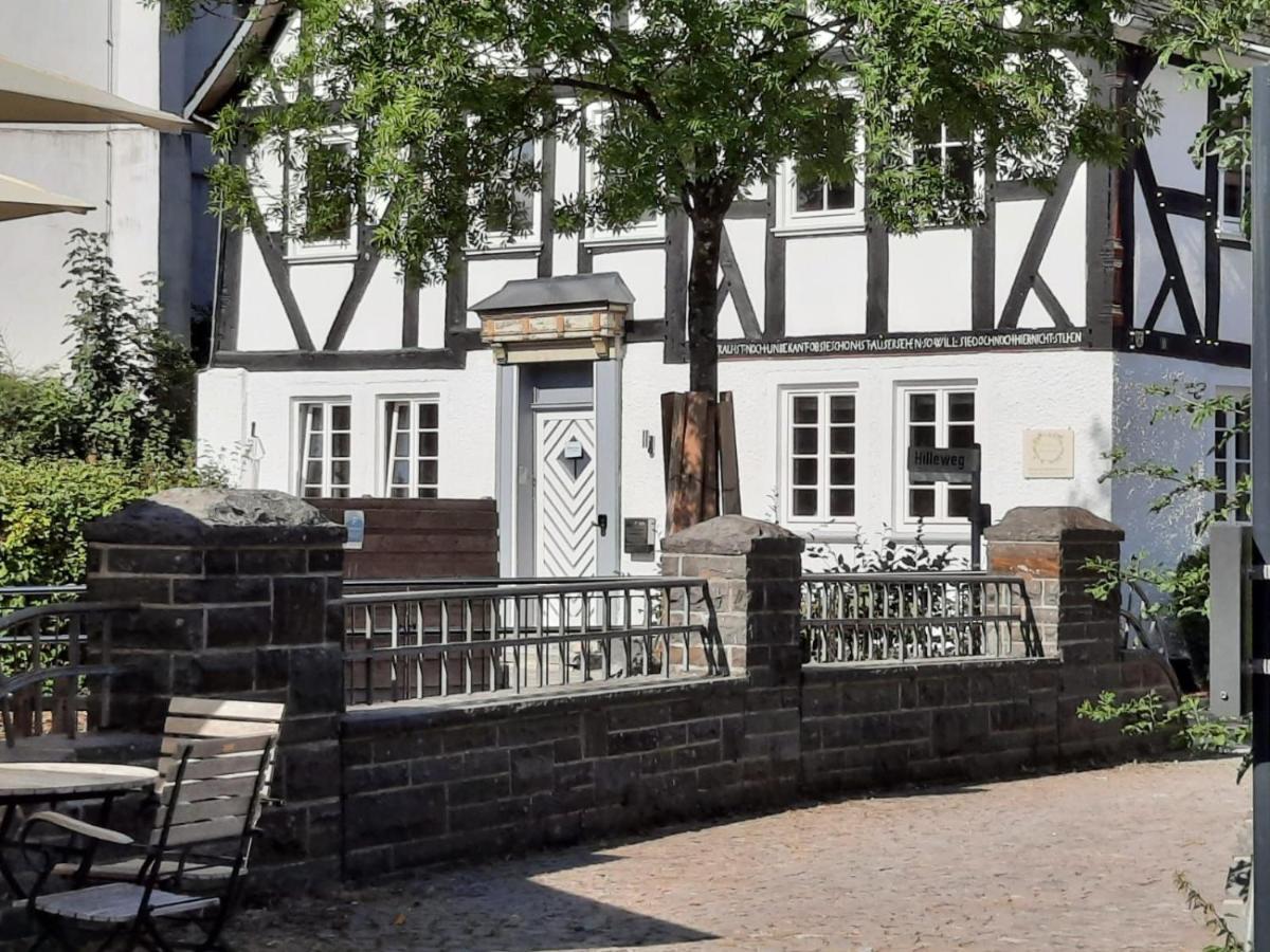 Ferienwohnung Am Kurpark エスローエ エクステリア 写真